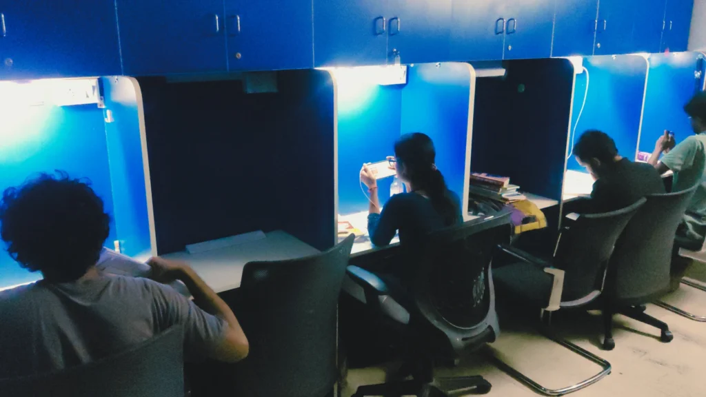 Personal study cabin at Daksha Study Hall Chennai with ergonomic chair and lighting